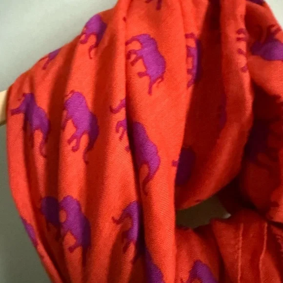 Stella & Dot Bryant Park elephant scarf. Retired. - Picture 3 of 4